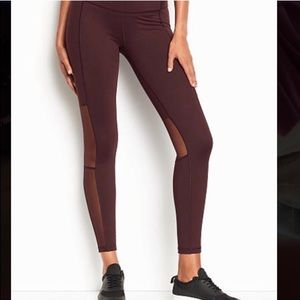 Victoria’s Secret sport knockout leggings